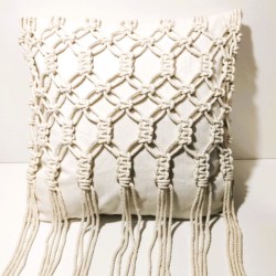Nabd Macramé cushion